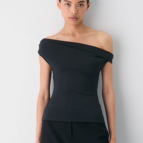 Aritzia Original Contour Ravish Top - Picture 3 of 4